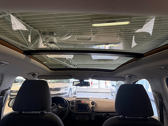 Volkswagen Tiguan 13 of 15