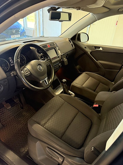 Volkswagen Tiguan 11 of 15