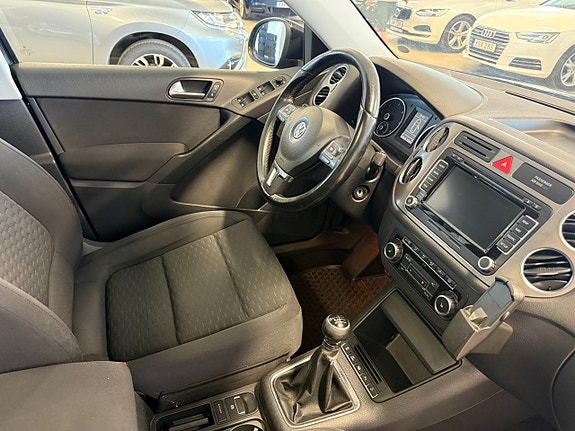 Volkswagen Tiguan 8 of 15