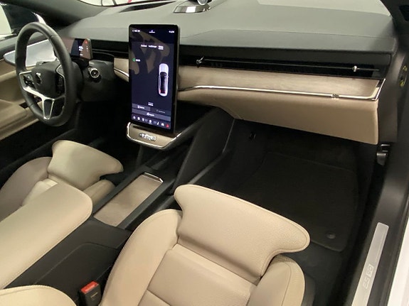 Volvo ES90 16 of 20