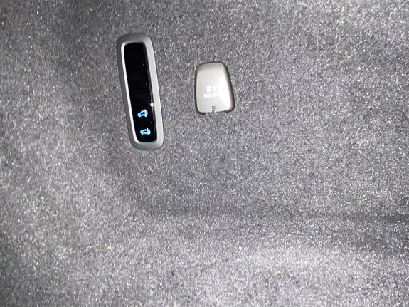 Volvo ES90 18 of 20