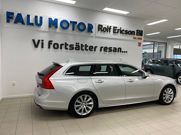 Volvo V90 3 of 5