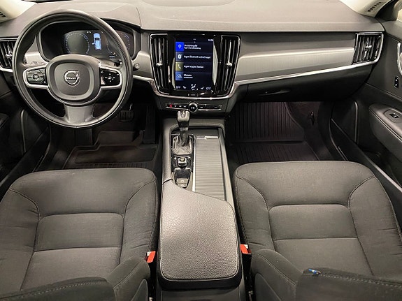 Volvo V90 10 of 13