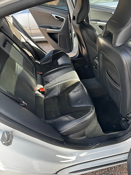 Volvo S60 5 of 5