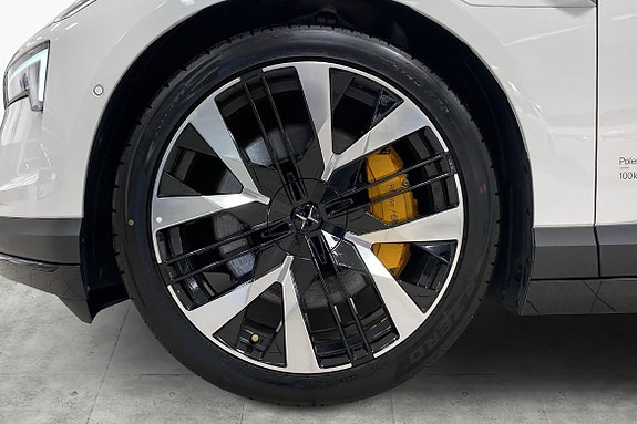Polestar 4 6 of 15