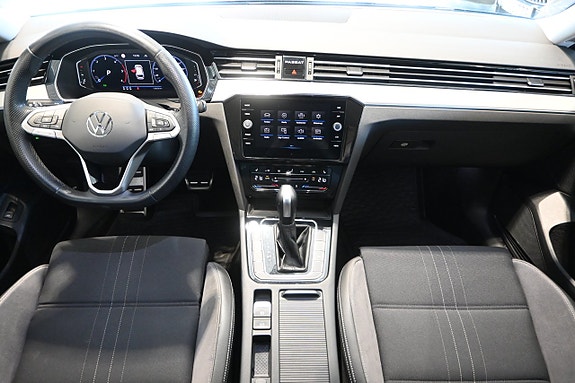Volkswagen Passat Alltrack 9 of 24