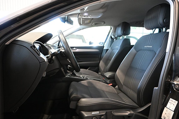 Volkswagen Passat Alltrack 8 of 24