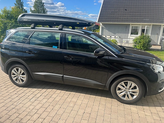 Peugeot 5008 3 of 4