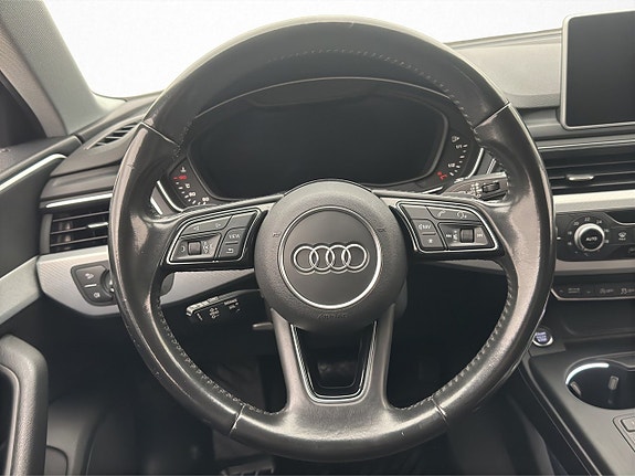 Audi A4 10 of 28