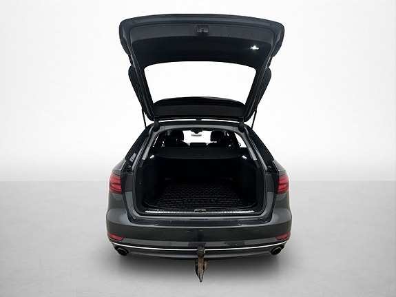 Audi A4 28 of 28