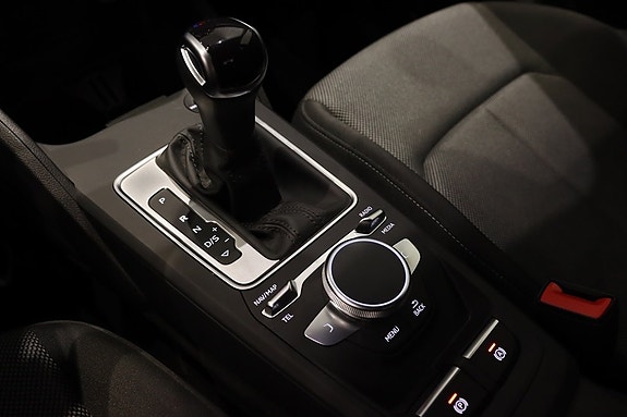 Audi Q2 18 of 19