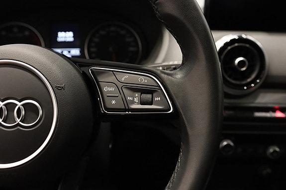 Audi Q2 13 of 19