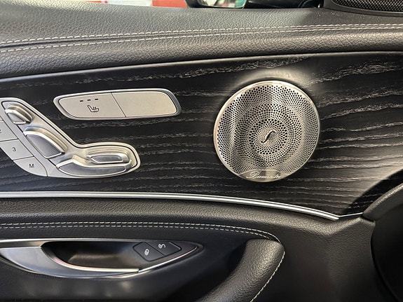 Mercedes-Benz E300 9 of 9