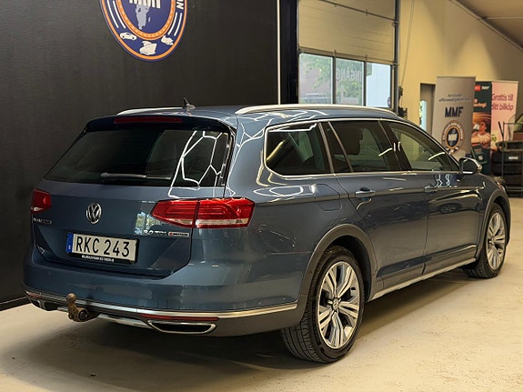 Volkswagen Passat Alltrack 20 of 23