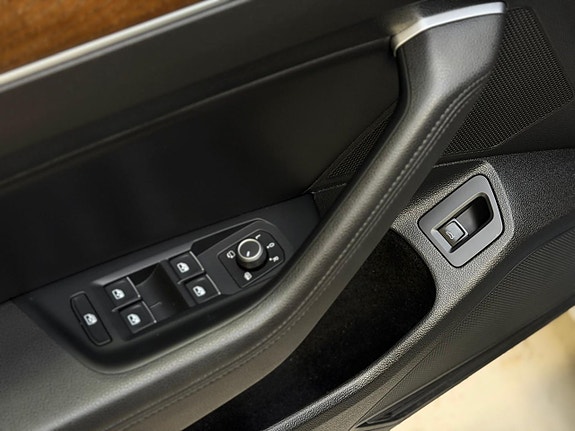 Volkswagen Passat Alltrack 15 of 23