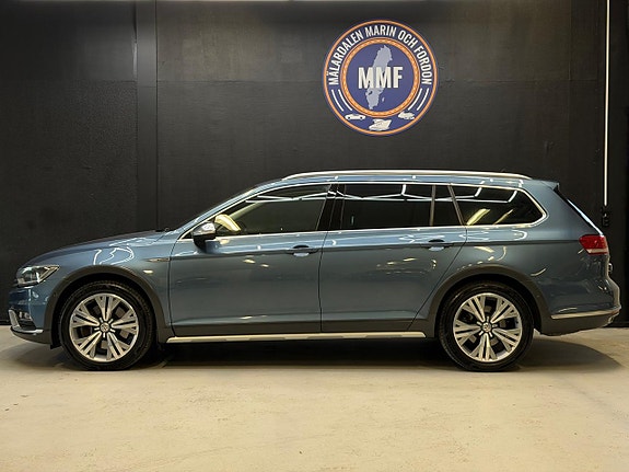 Volkswagen Passat Alltrack 4 of 23
