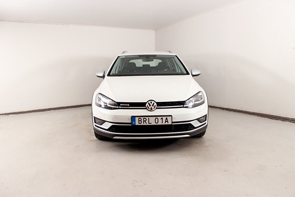 Volkswagen Golf Alltrack 5 of 5