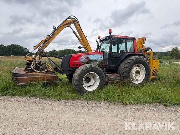 Traktor Valmet 8150 med klippaggregat 3 of 5