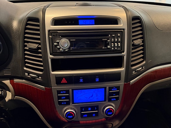 Hyundai Santa Fe 16 of 17