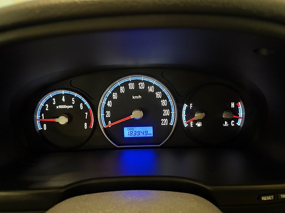 Hyundai Santa Fe 17 of 17