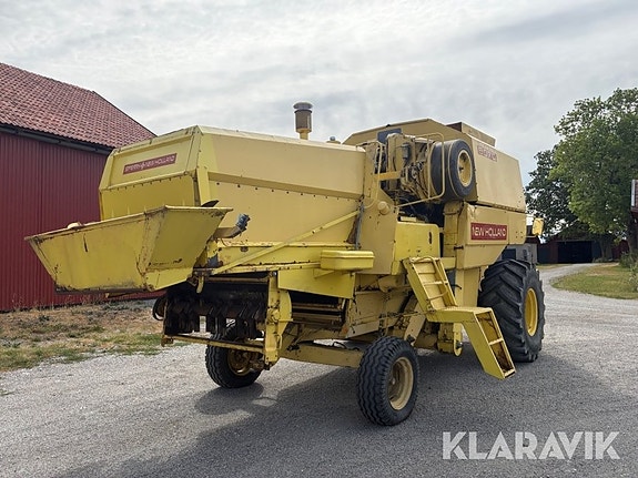 Skördetröska New Holland Clayson 8070 3 of 5