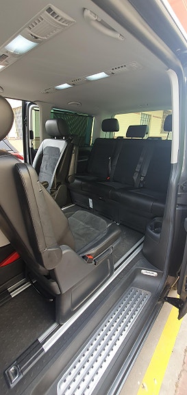 Volkswagen Multivan 3 of 5