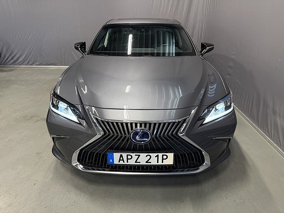 Lexus ES300h 4 of 24