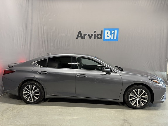 Lexus ES300h 5 of 24