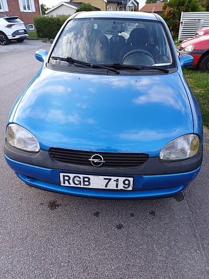 Opel Corsa 2 of 5