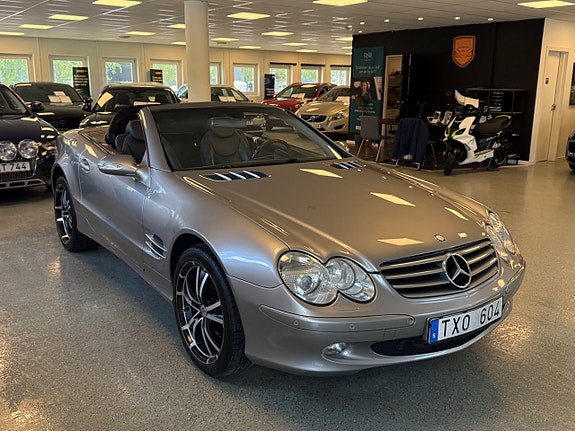 Mercedes-Benz SL500 3 of 5