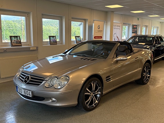 Mercedes-Benz SL500 5 of 5