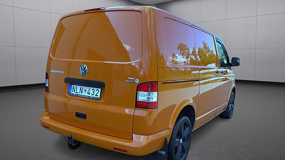 Volkswagen Transporter 3 of 5
