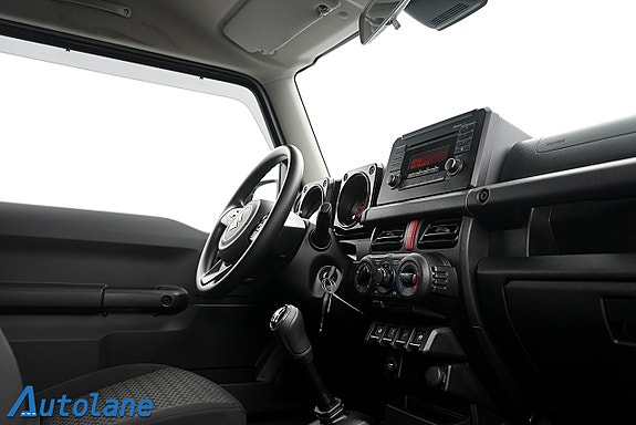 Suzuki Jimny 18 of 24