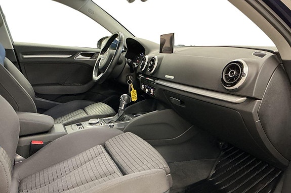 Audi A3 15 of 27
