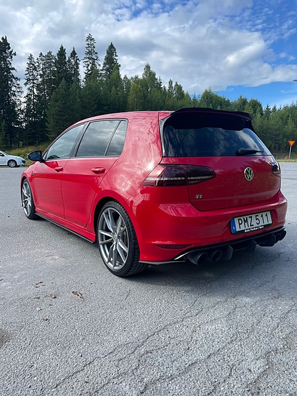 Volkswagen Golf VII 4 of 15