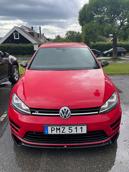 Volkswagen Golf VII 9 of 15