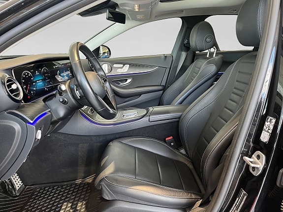 Mercedes-Benz E220 5 of 5