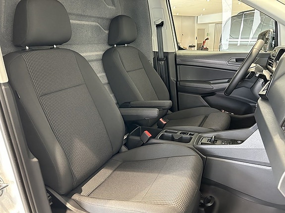Volkswagen Caddy Maxi 14 of 23