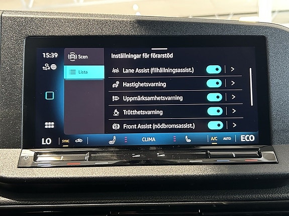 Volkswagen Caddy Maxi 17 of 23