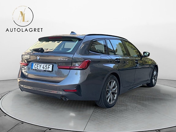 BMW 330e 5 of 5