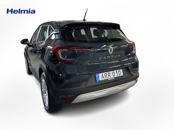 Renault Captur 3 of 5