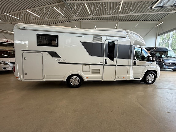 Adria Matrix Plus 670 SC *ALDE*Taksäng*Queenbed* 2 of 18