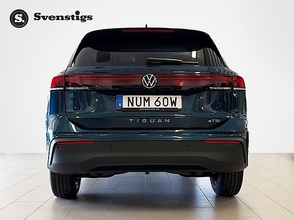 Volkswagen Tiguan 4 of 12