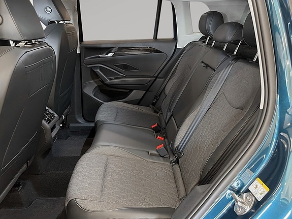 Volkswagen Tiguan 10 of 12