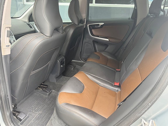 Volvo XC60 18 of 18