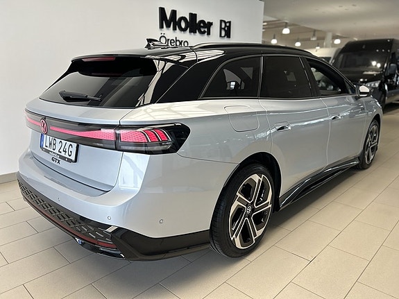 Volkswagen ID.7 2 of 5