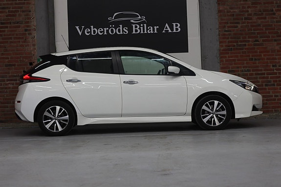 Nissan Leaf 5 of 5
