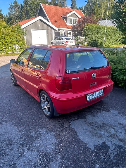 Volkswagen Polo 2 of 4
