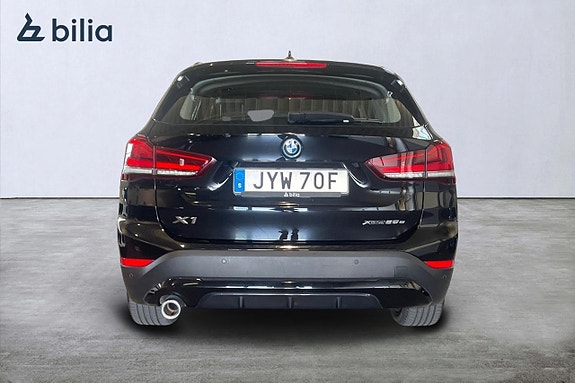 BMW X1 4 of 5