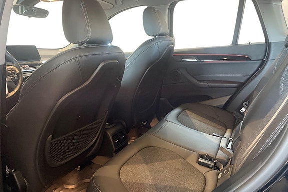 BMW X1 11 of 18